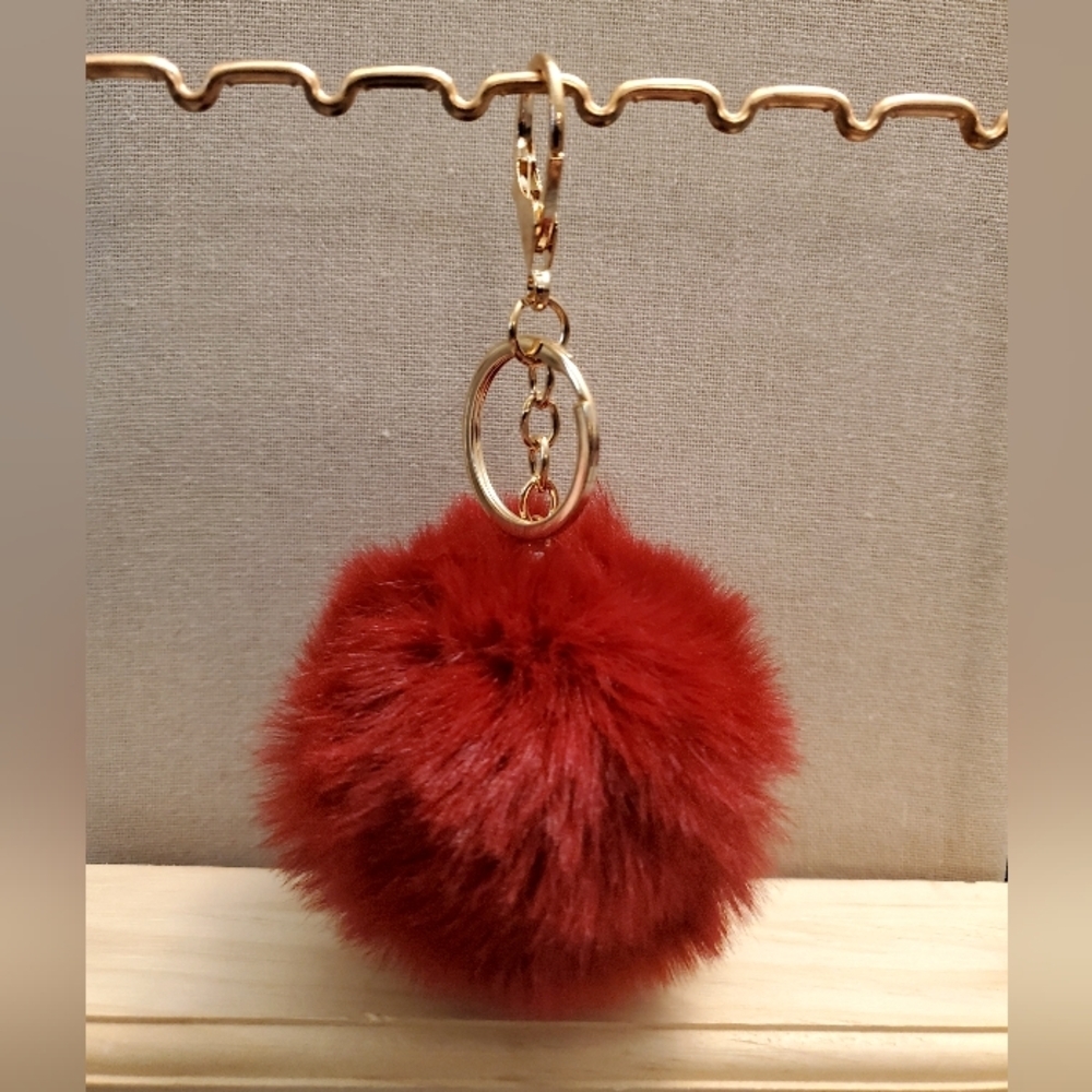 Cute Fashion Faux-Fur Puff Ball - Picture 2 of 8